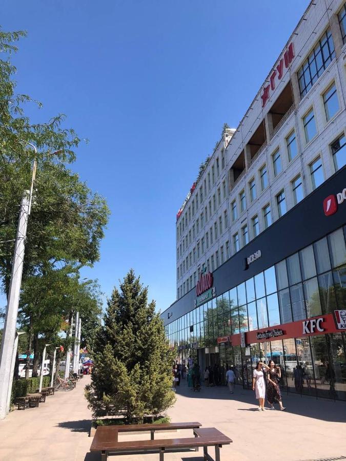Downtown Homestay Бишкек Екстериор снимка